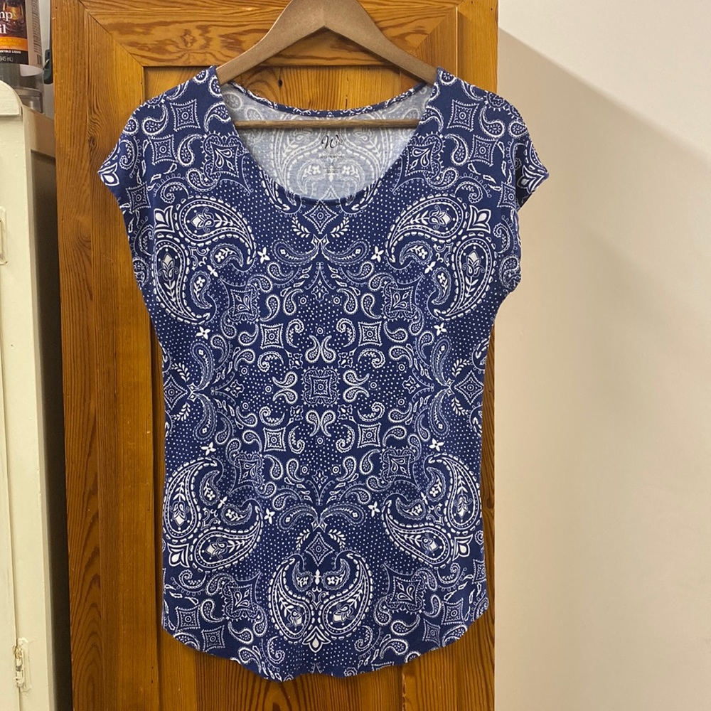 Cap sleeve shirt